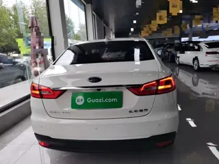 Ford Escort 2019 купить из Китая, цена 1 215 000 ₽ — Suifenhe Auto