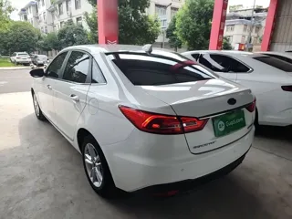 Ford Escort 2019 купить из Китая, цена 1 185 000 ₽ — Suifenhe Auto