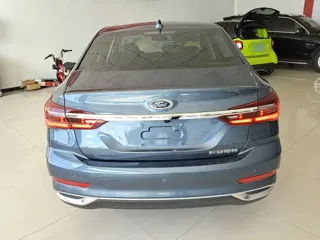 Ford Escort 2022 купить из Китая, цена 1 262 000 ₽ — Suifenhe Auto