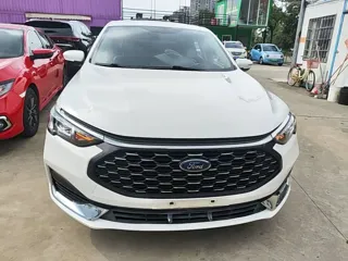 Ford Escort 2021 купить из Китая, цена 1 282 000 ₽ — Suifenhe Auto