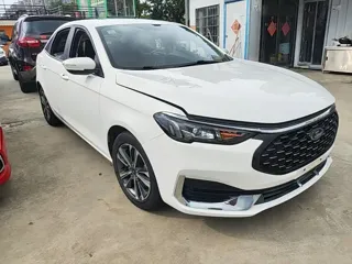Ford Escort 2021 купить из Китая, цена 1 282 000 ₽ — Suifenhe Auto
