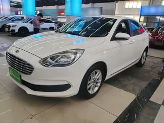 Ford Escort 2019 купить из Китая, цена 1 131 000 ₽ — Suifenhe Auto