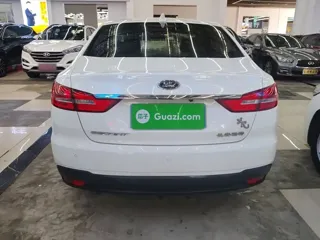 Ford Escort 2019 купить из Китая, цена 1 131 000 ₽ — Suifenhe Auto