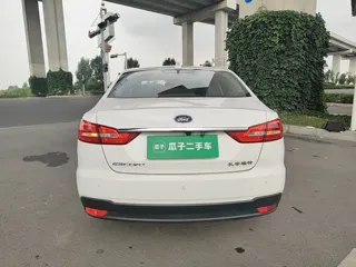Ford Escort 2019 купить из Китая, цена 1 219 000 ₽ — Suifenhe Auto