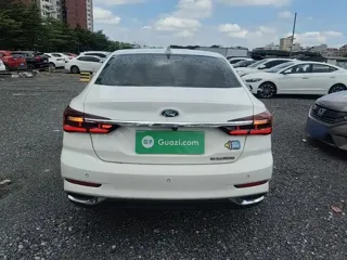 Ford Escort 2022 купить из Китая, цена 1 107 000 ₽ — Suifenhe Auto