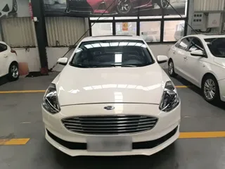 Ford Escort 2020 купить из Китая, цена 1 176 000 ₽ — Suifenhe Auto