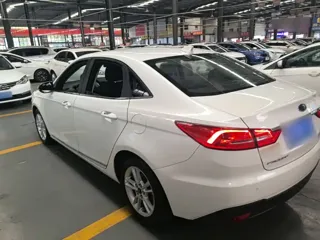 Ford Escort 2020 купить из Китая, цена 1 176 000 ₽ — Suifenhe Auto