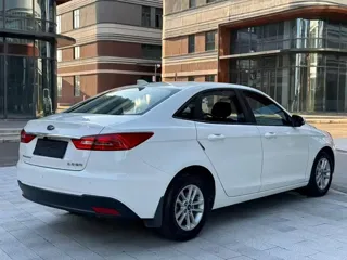 Ford Escort 2020 купить из Китая, цена 1 129 000 ₽ — Suifenhe Auto