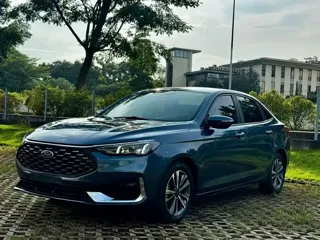 Ford Escort 2022 купить из Китая, цена 1 095 000 ₽ — Suifenhe Auto