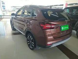 Roewe RX3 2018 купить из Китая, цена 1 216 000 ₽ — Suifenhe Auto