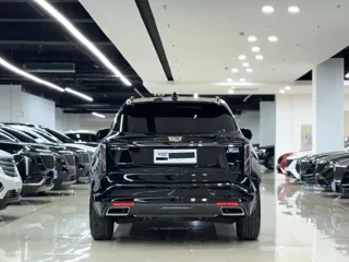Cadillac XT5 2025 купить из Китая, цена 5 596 000 ₽ — Suifenhe Auto