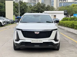 Cadillac XT5 2024 купить из Китая, цена 5 935 000 ₽ — Suifenhe Auto