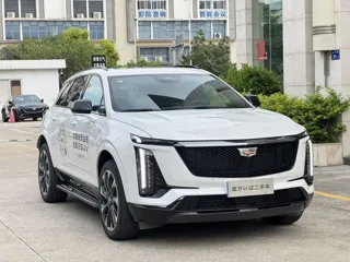 Cadillac XT5 2024 купить из Китая, цена 5 935 000 ₽ — Suifenhe Auto