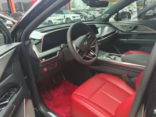 Cadillac XT5 2025 купить из Китая, цена 5 726 000 ₽ — Suifenhe Auto
