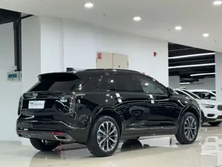 Cadillac XT5 2026 купить из Китая, цена 5 608 000 ₽ — Suifenhe Auto