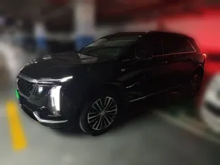 Cadillac XT5 2025