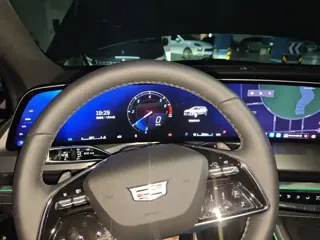 Cadillac XT5 2025 купить из Китая, цена 5 851 000 ₽ — Suifenhe Auto