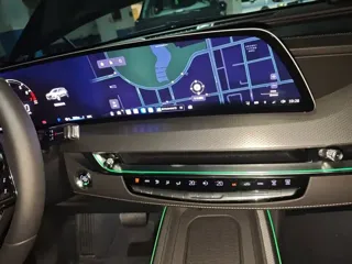 Cadillac XT5 2025 купить из Китая, цена 5 851 000 ₽ — Suifenhe Auto