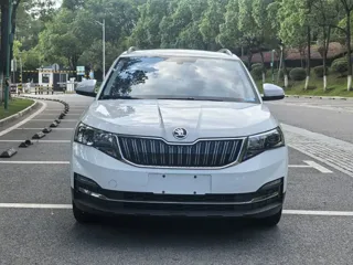 Skoda Kamiq 2023 купить из Китая, цена 1 877 000 ₽ — Suifenhe Auto