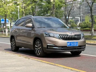 Skoda Kamiq 2022 купить из Китая, цена 1 849 000 ₽ — Suifenhe Auto