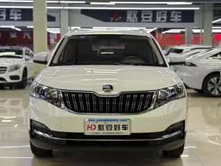 Skoda Kamiq 2023 купить из Китая, цена 1 720 000 ₽ — Suifenhe Auto