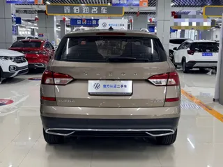 Skoda Kamiq 2023 купить из Китая, цена 1 744 000 ₽ — Suifenhe Auto