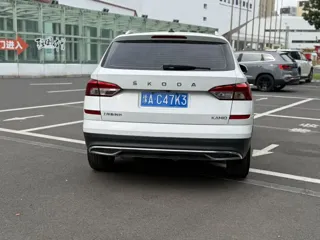 Skoda Kamiq 2023 купить из Китая, цена 1 744 000 ₽ — Suifenhe Auto