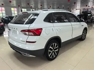 Skoda Kamiq 2023 купить из Китая, цена 1 823 000 ₽ — Suifenhe Auto