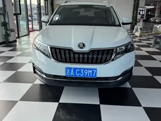 Skoda Kamiq 2023 купить из Китая, цена 1 797 000 ₽ — Suifenhe Auto