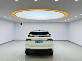 Skoda Kamiq 2023 купить из Китая, цена 1 953 000 ₽ — Suifenhe Auto