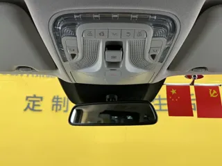 Mercedes-Benz V 2024 купить из Китая, цена 6 530 000 ₽ — Suifenhe Auto