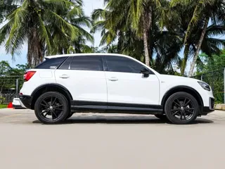 Audi Q2L 2019 купить из Китая, цена 1 741 000 ₽ — Suifenhe Auto
