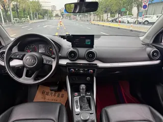Audi Q2L 2019 купить из Китая, цена 1 439 000 ₽ — Suifenhe Auto