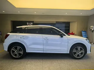Audi Q2L 2023 купить из Китая, цена 1 727 000 ₽ — Suifenhe Auto