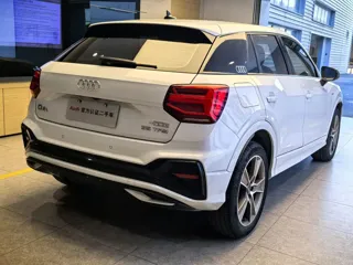 Audi Q2L 2023 купить из Китая, цена 1 727 000 ₽ — Suifenhe Auto