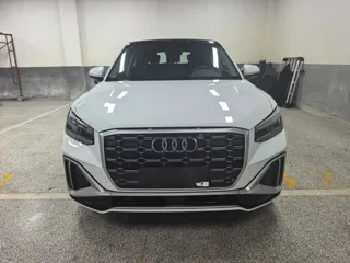 Audi Q2L 2023 купить из Китая, цена 2 440 000 ₽ — Suifenhe Auto