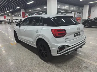 Audi Q2L 2023 купить из Китая, цена 2 440 000 ₽ — Suifenhe Auto