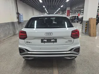 Audi Q2L 2023 купить из Китая, цена 2 440 000 ₽ — Suifenhe Auto
