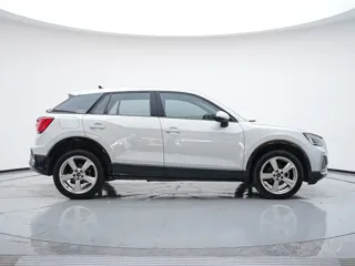 Audi Q2L 2023 купить из Китая, цена 1 701 000 ₽ — Suifenhe Auto