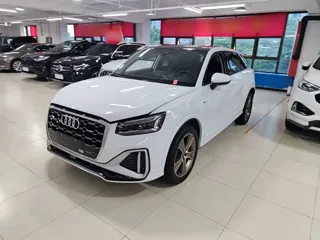 Audi Q2L 2024