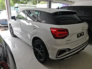 Audi Q2L 2023 купить из Китая, цена 1 861 000 ₽ — Suifenhe Auto