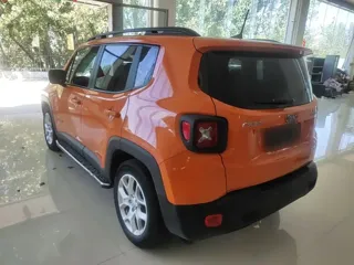Jeep Renegade 2019 купить из Китая, цена 1 164 000 ₽ — Suifenhe Auto