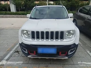 Jeep Renegade 2018 купить из Китая, цена 1 078 000 ₽ — Suifenhe Auto