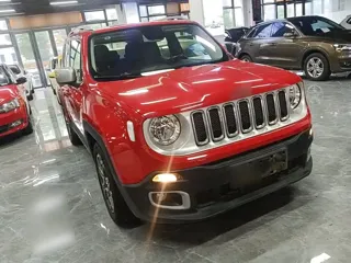 Jeep Renegade 2018 купить из Китая, цена 1 234 000 ₽ — Suifenhe Auto