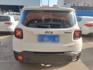 Jeep Renegade 2018 купить из Китая, цена 1 134 000 ₽ — Suifenhe Auto