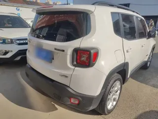 Jeep Renegade 2018 купить из Китая, цена 1 134 000 ₽ — Suifenhe Auto