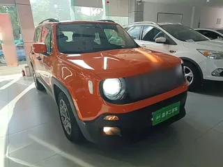 Jeep Renegade 2018 купить из Китая, цена 1 096 000 ₽ — Suifenhe Auto