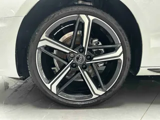 Audi A4L 2025 купить из Китая, цена 4 840 000 ₽ — Suifenhe Auto