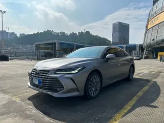 Toyota Avalon 2024 купить из Китая, цена 4 163 000 ₽ — Suifenhe Auto