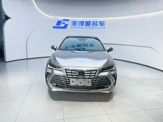 Toyota Avalon 2025 купить из Китая, цена 4 205 000 ₽ — Suifenhe Auto